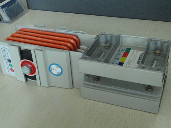 密集母線(xiàn)槽